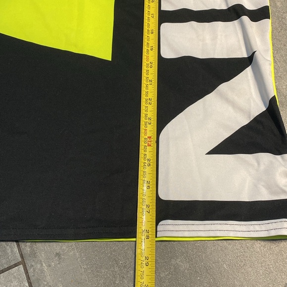 GUC preloved Men's Under Amour Compression Tee - Picture 7 of 11